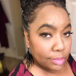 Meet your Posher, Erica